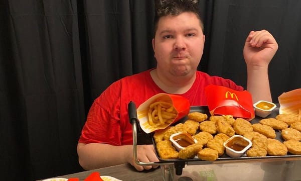 eat mcdonalds for youtube to get rich simulator(cool)