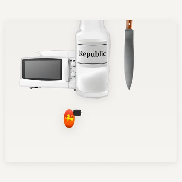 Microwave next to Knife